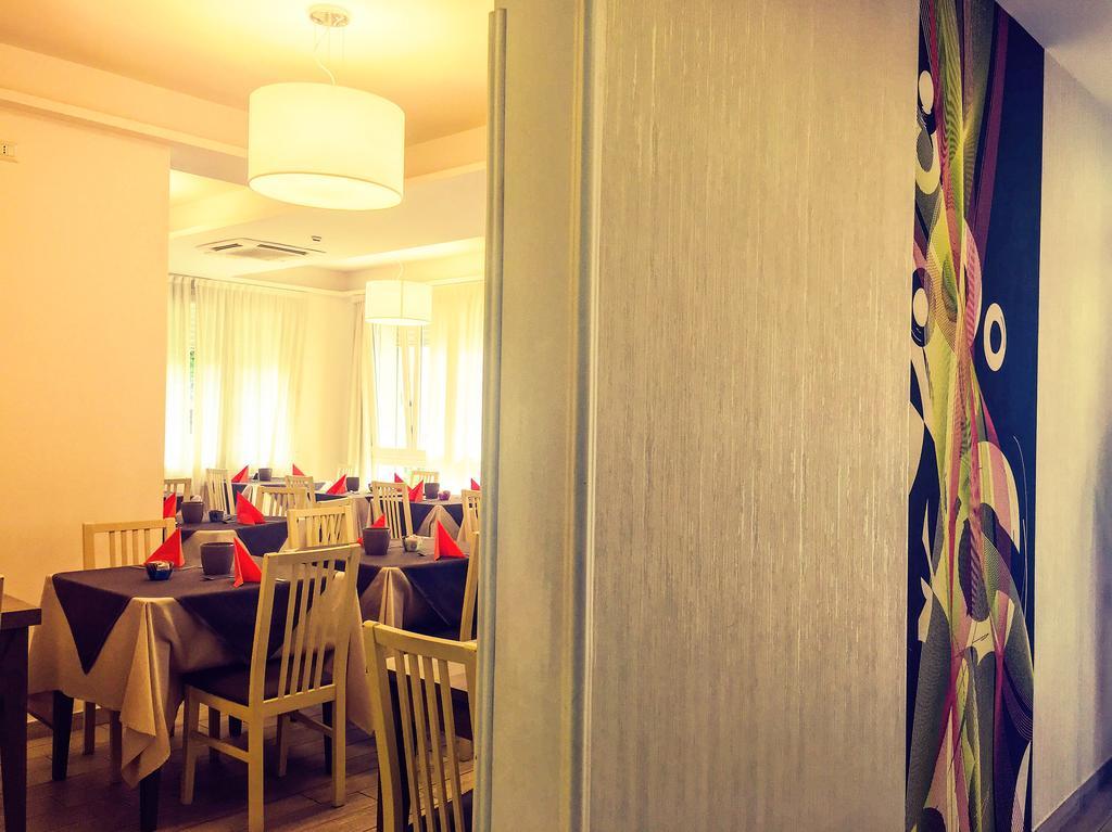 Hotel Villa Enea Cattolica Eksteriør billede